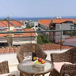 Zen - 2 Min Walk To Beach, Διαμέρισμα