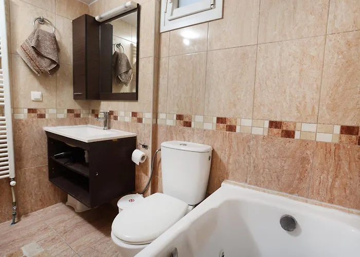 Zen - 2 Min Walk To Beach,