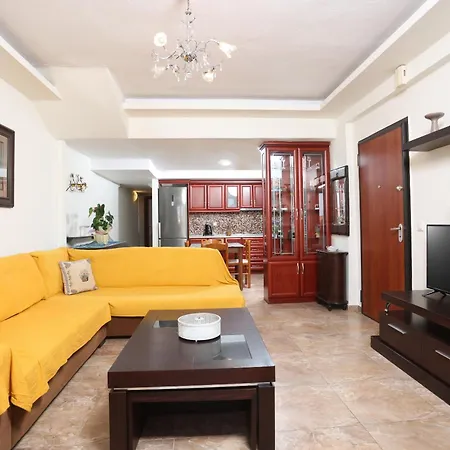 Zen - 2 Min Walk To Beach, Appartement